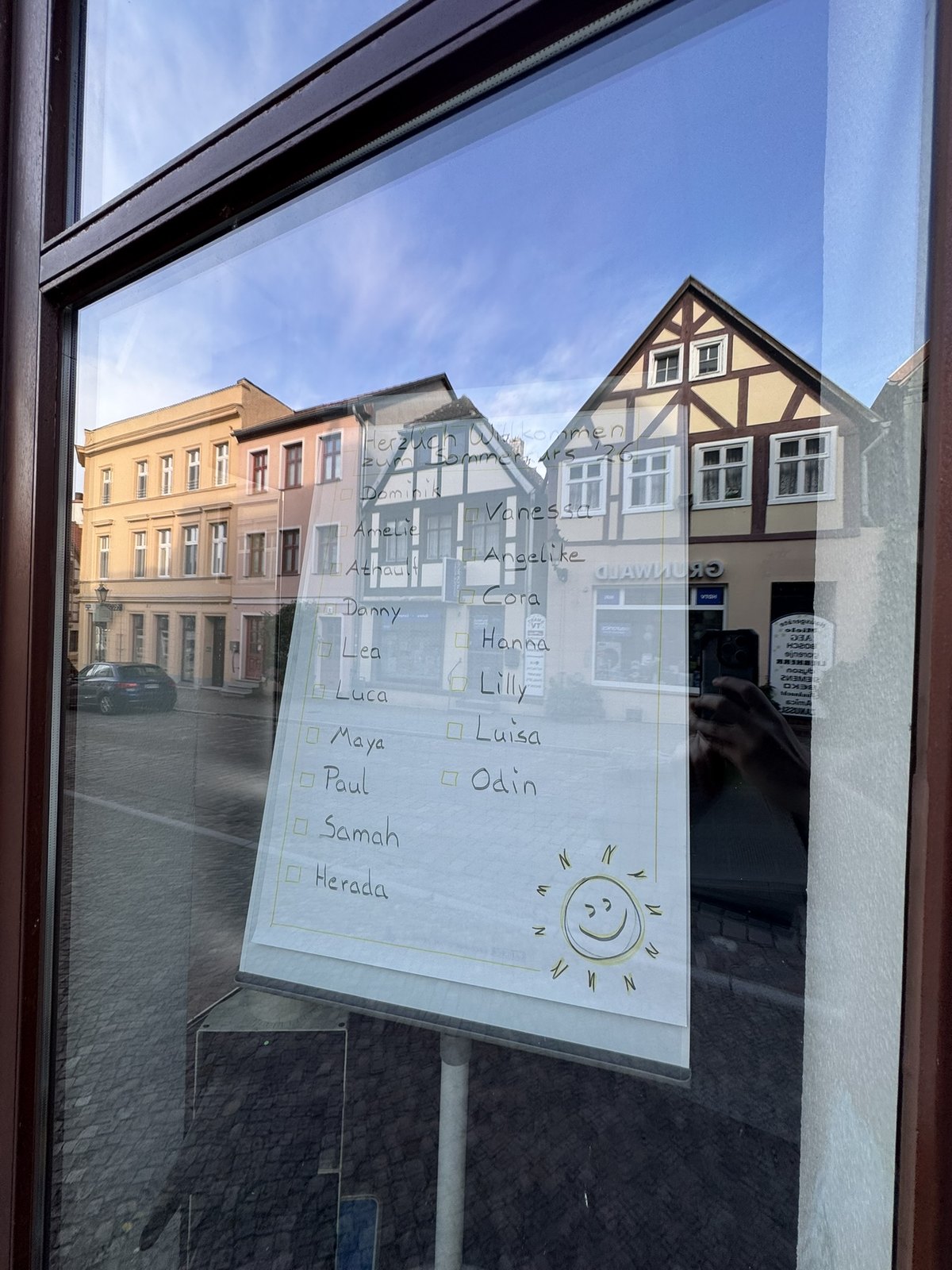 Fahrschule Klaukin Schaufenster Begrüßung Sommerkurs 2026