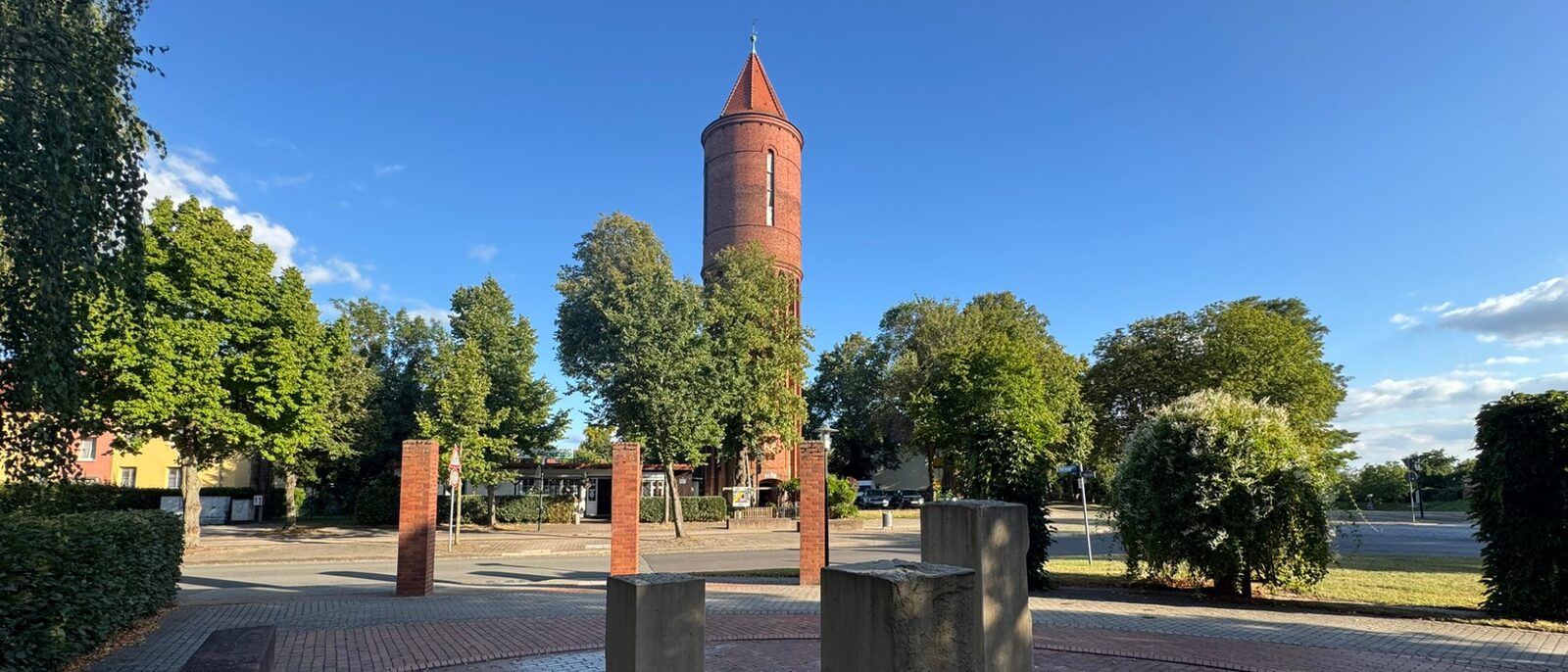 Havelberger Wasserturm, 34,5 Meter hoher Backsteinturm an der Karl-Liebknecht-Straße