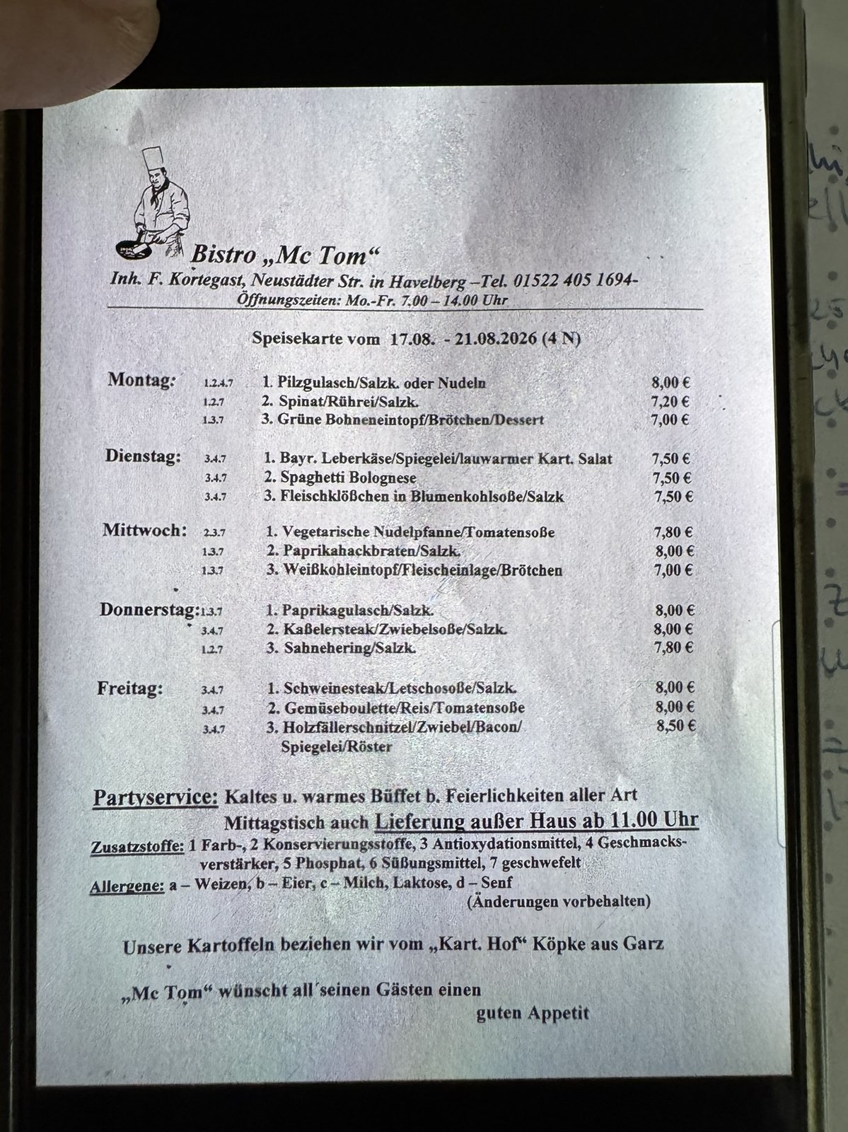 Wochenkarte von Bistro McTom mit drei Gerichten von Montag bis Freitag